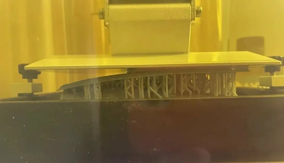 افزودن رفت برای ساپورت گذاری مطمئن در پرینت رزینی