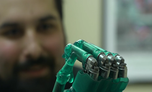 ساخت دست مصنوعی به کمک آموزش GD&T