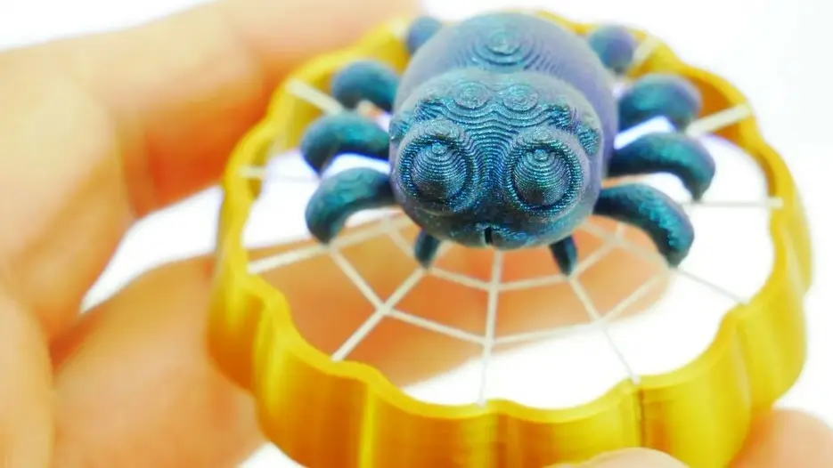 Spider’s Web: تست پل‌زنی هالووینی برای پرینتر سه بعدی